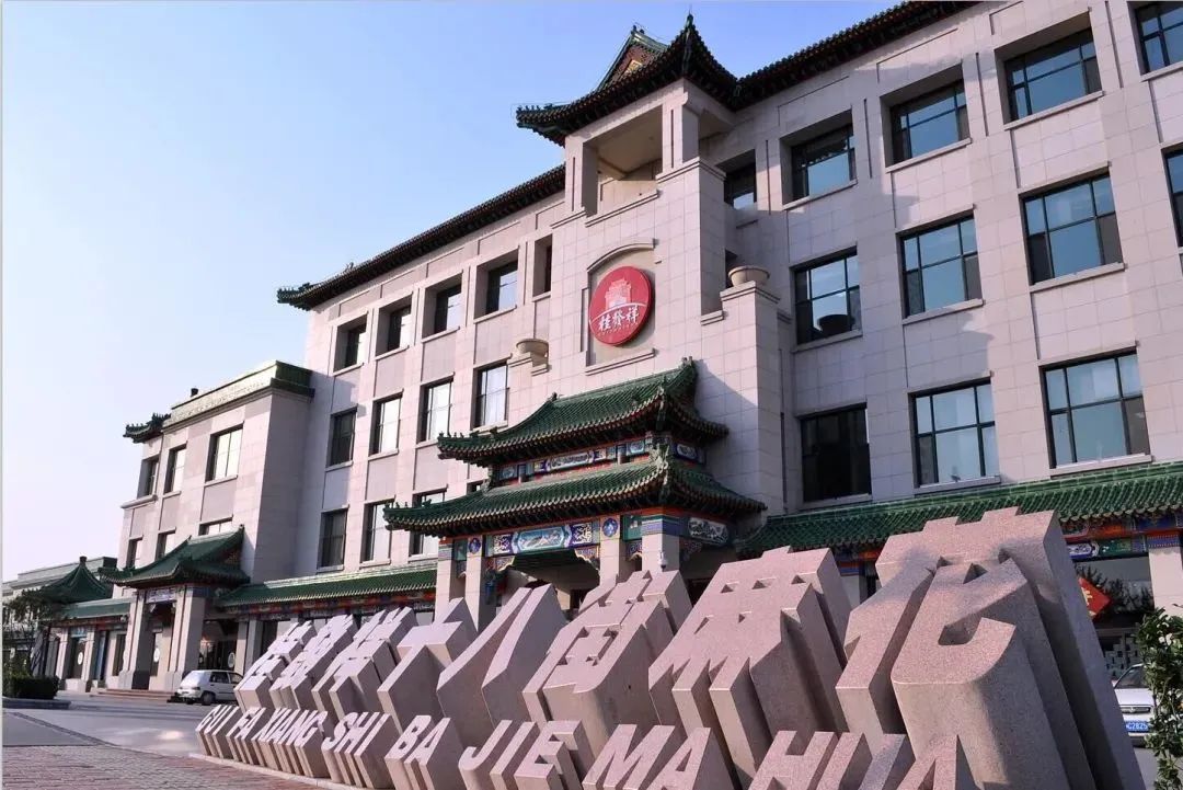 f4b96f1e2c1944032e00393c4365ab54